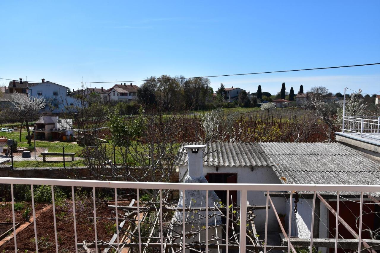 Apartman Miki Fažana Exteriör bild